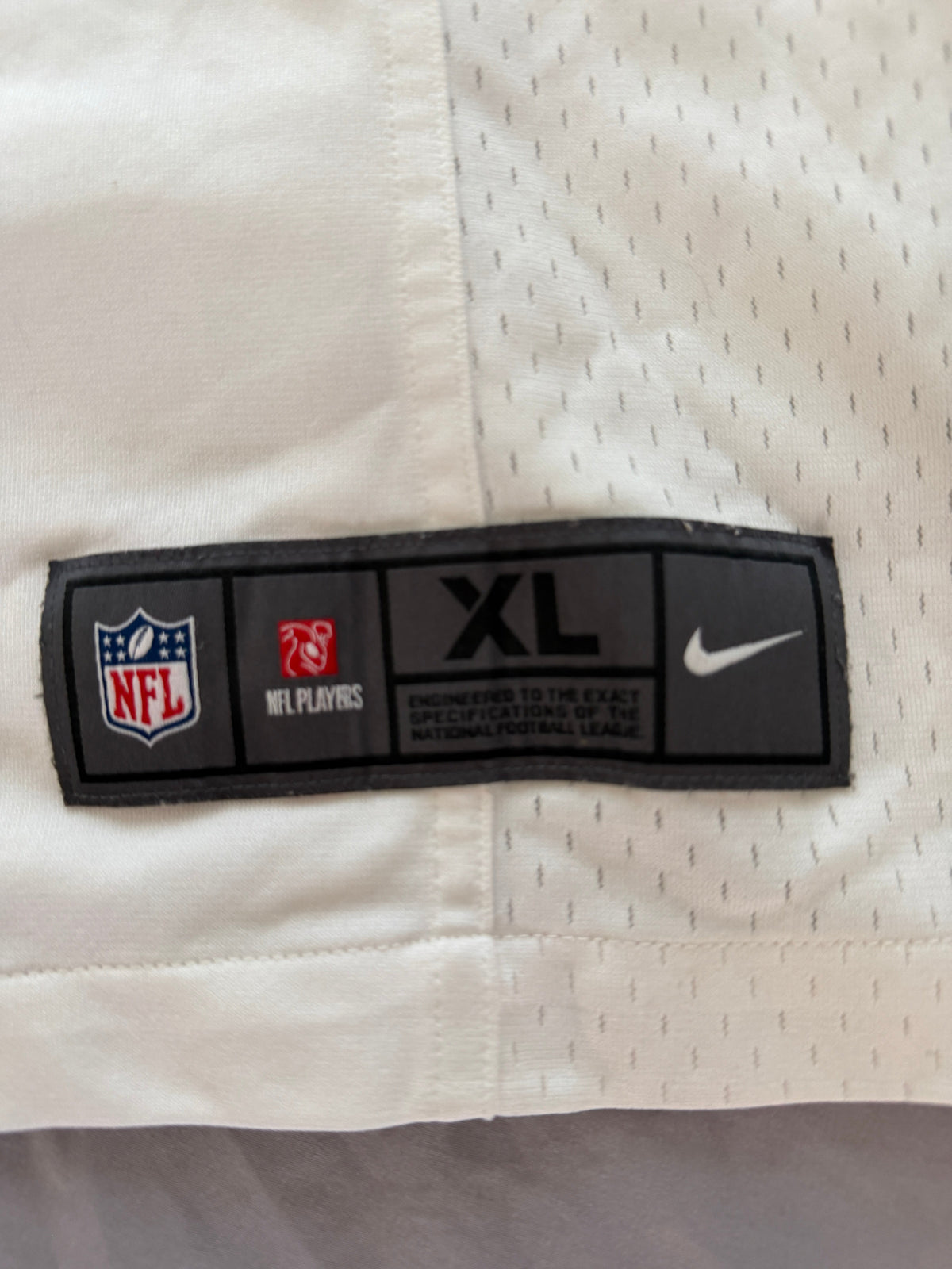 Nike Indianapolis Colts Andrew Luck #12 On Field Away Jersey | Men’s Size XL White